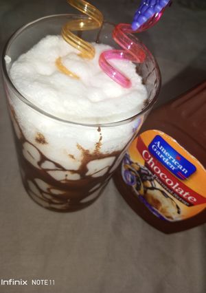 A picture of Easy banana chocolate shake.