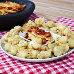 A picture of Cumi Goreng Tepung Crispy & Sambal Mangga.