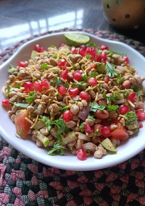 रागी भेल Ragi Bhel रेसिपी मुख्य फोटो