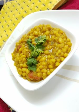 A picture of Soya bean curry.