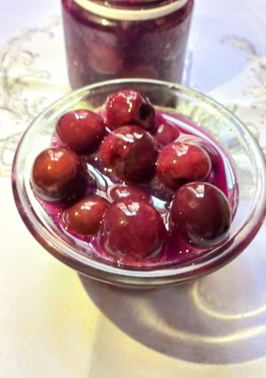 Una foto de Cerezas🍒 en Almíbar Suave