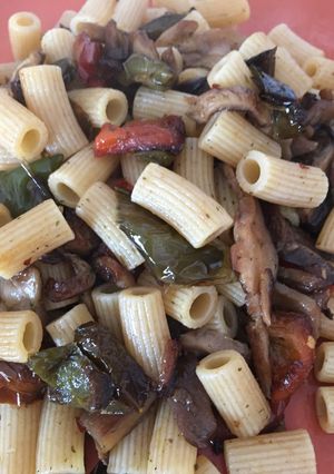 Foto principal de Macarrones veganos con setas