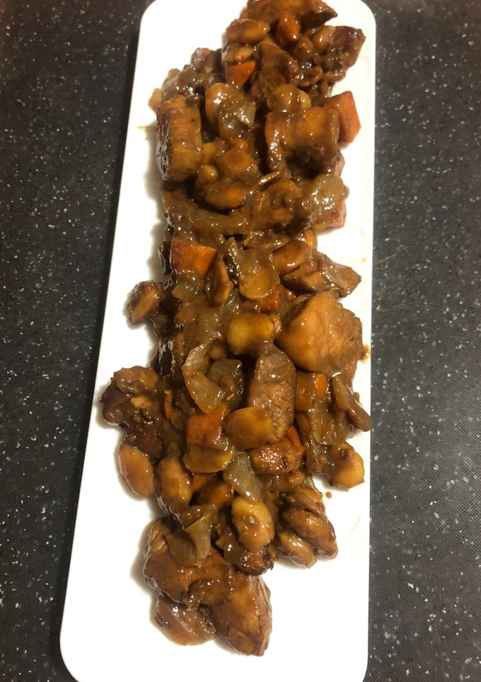 Una foto de Pollo con almendras estilo chino
