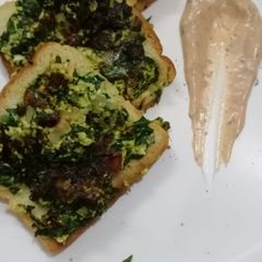 Paneer palak toast A picture of Paneer palak toast.