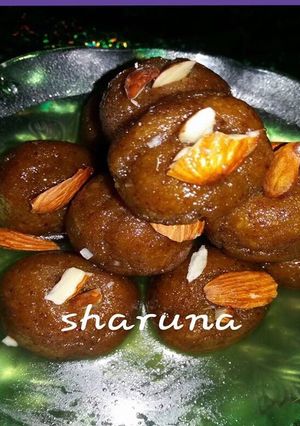 A picture of Mango FlavouredBread Gulab jamuns.