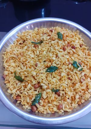 ચેવડો(chevdo recipe in gujarati) રેસીપી મુખ્ય ફોટો