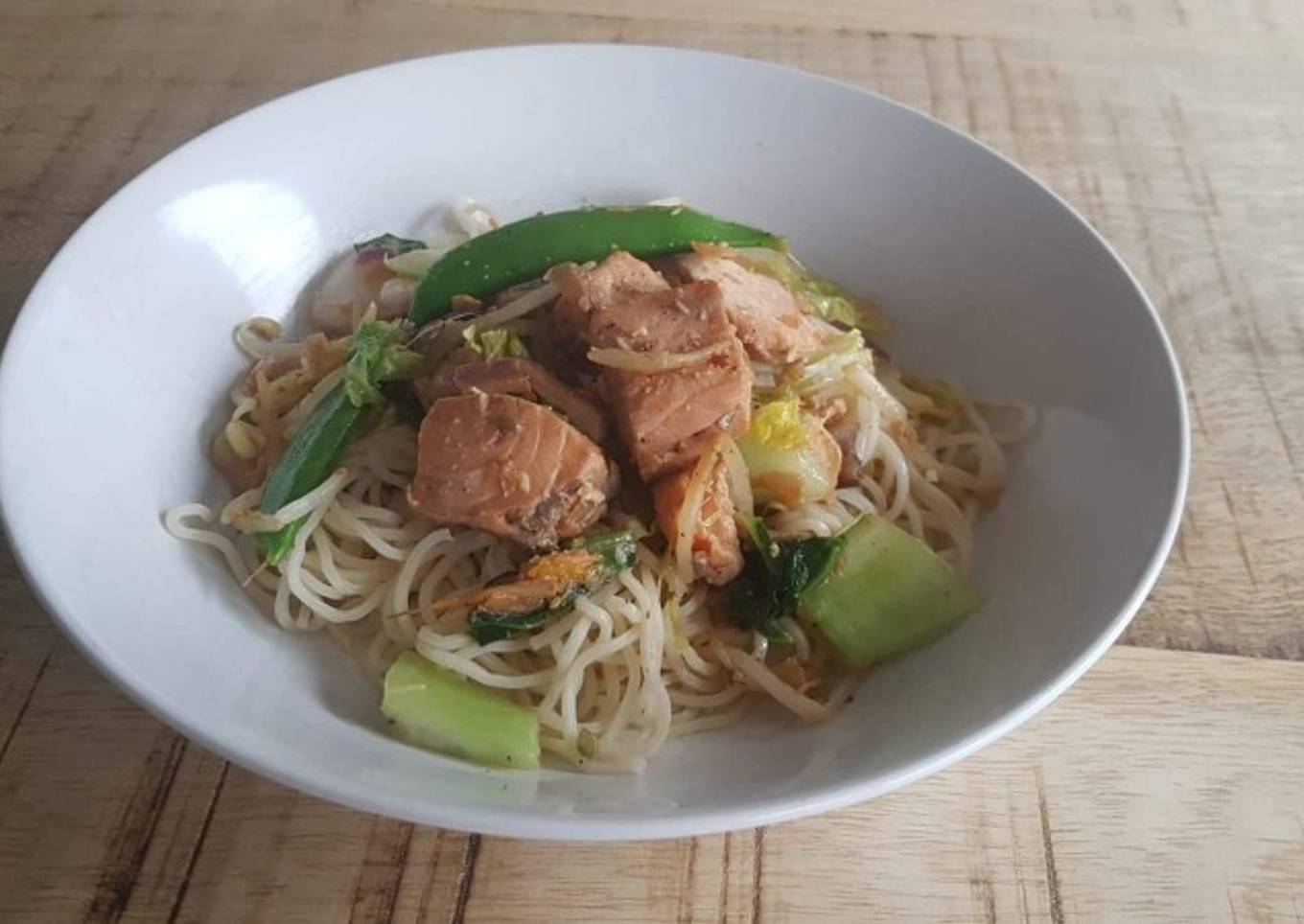 Salmon stirfry