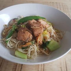 Salmon stirfry A picture of Salmon stirfry.