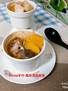鳳梨苦瓜雞湯 的食譜成品照片