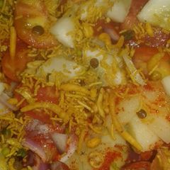 A picture of Aloo chat.