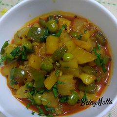 A picture of Sweet potato bottlegourd peas and capsicum sabji.