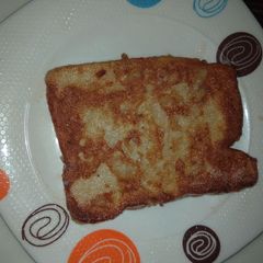 A picture of Bread in egg.