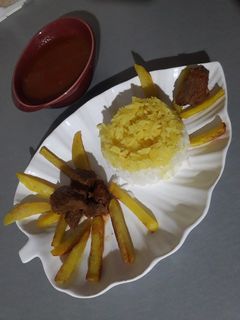 عکسی از دستور خورشت گوشت و سیب زمینی