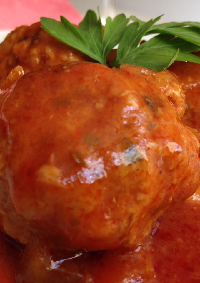 Una foto de Albóndigas rellenas de queso Mozzarella