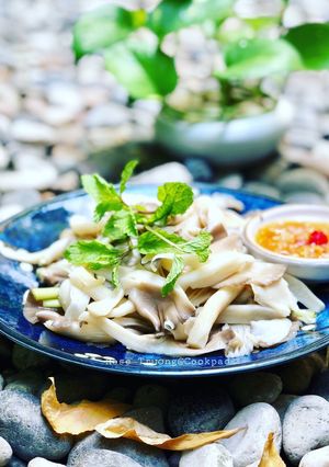 Hình của món Nấm Bào Ngư Hấp Sả.
