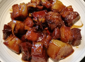 A picture of Braised Red Pork Belly.