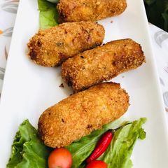 Chicken and potato cutlets A picture of Chicken and potato cutlets.