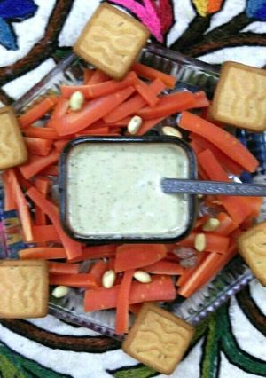 A picture of Peanut sauce.