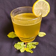 Minty lemon juice A picture of Minty lemon juice.