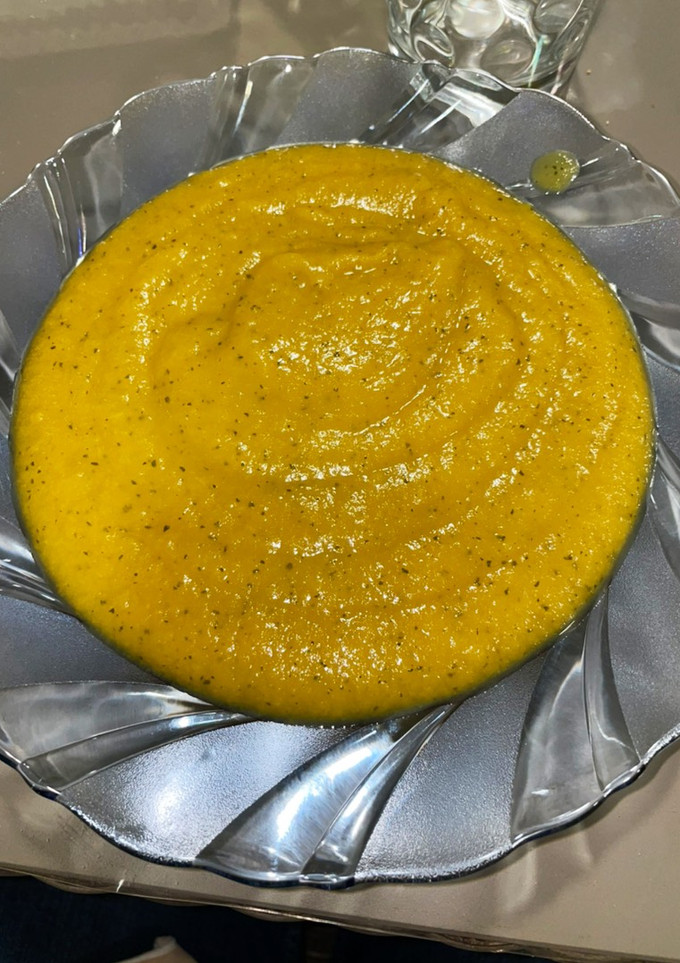 Una foto de Crema de verduras en Mambo