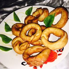 A picture of Doughnuts homemade.