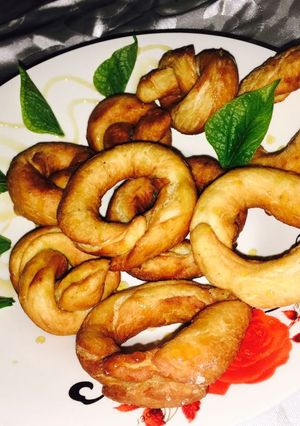 A picture of Doughnuts homemade.