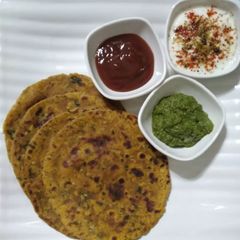 A picture of Leftover dal paratha.