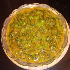 A picture of Methi malai matar.
