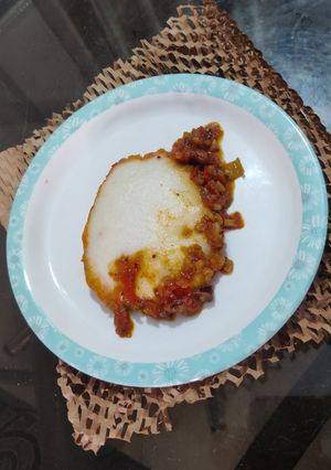 A picture of Idli Shakshuka (Leftover Dosa batter).