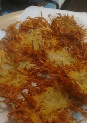 Una foto de Nidos de patatas.ॐ