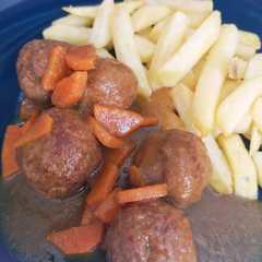 Una foto de Albóndigas de pollo al estilo marroquí