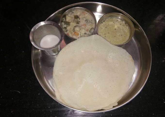 Appam and White Saagu(White Kurma)