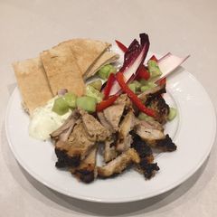 A picture of Chicken Gyros.