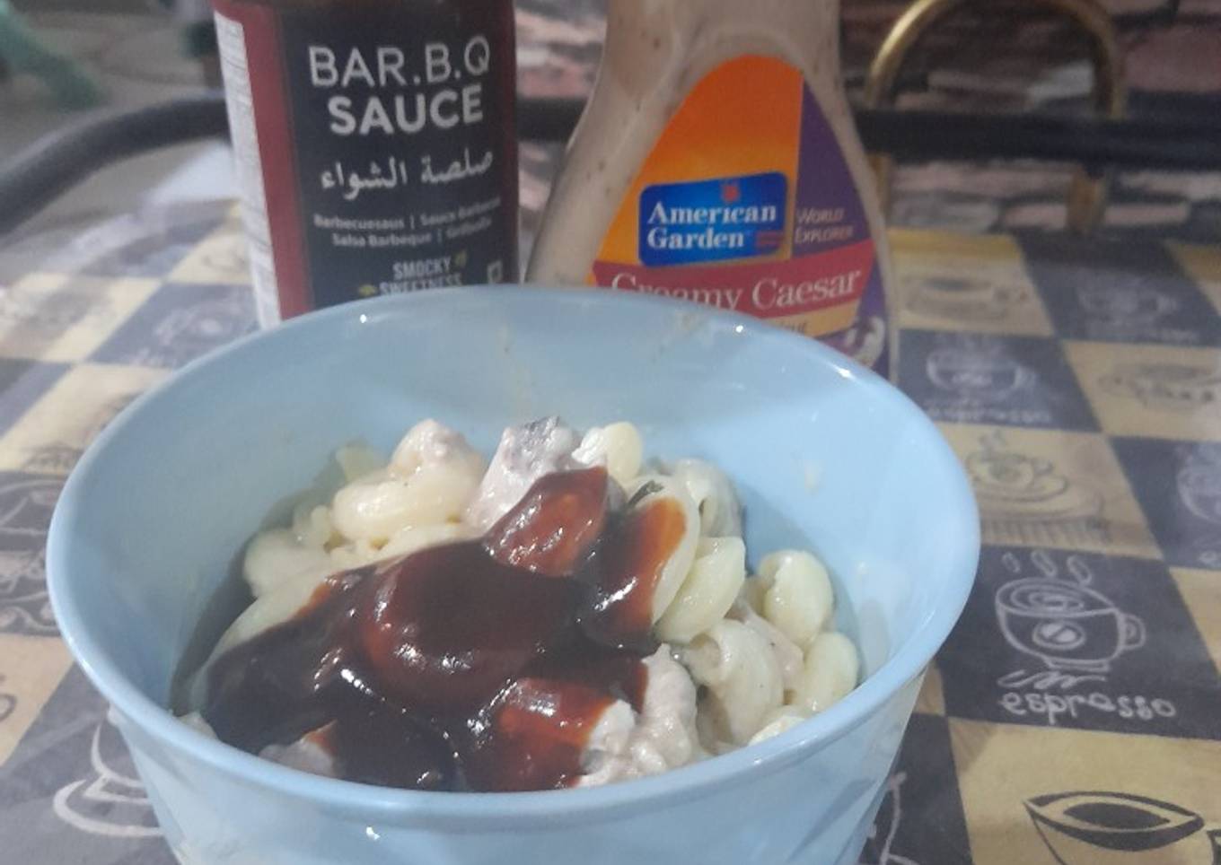 Macaroni with leftover handi