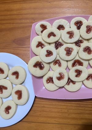 Una foto de Galletitas corazón de mermelada