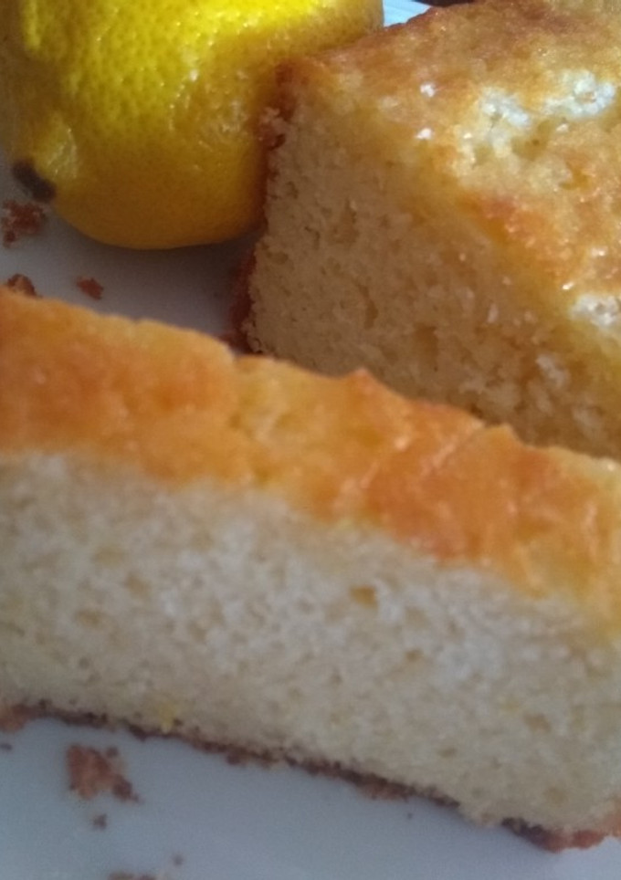 Una foto de Budín de limón súper fácil