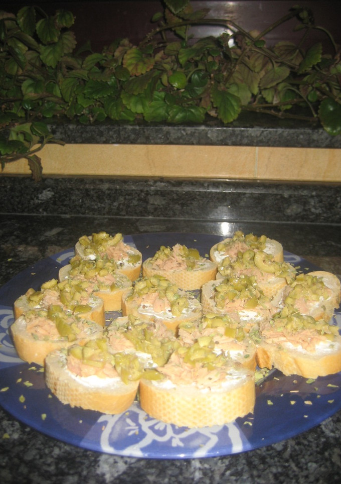 Una foto de Canapés de atún