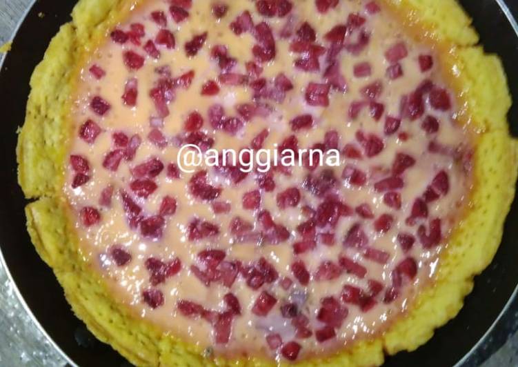 Pie teflon creamy strawberry (takaran sendok)