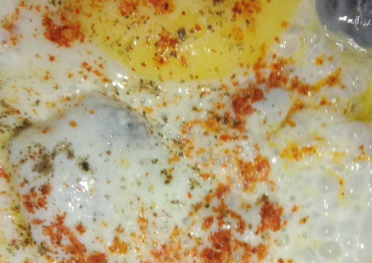 Half fry egg