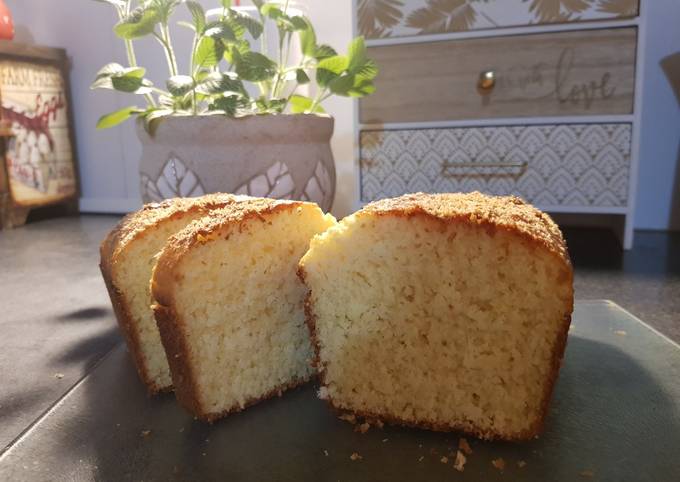 Budín de coco y yogur sin harina de trigo Receta de Karen Zubiaurre- Cookpad