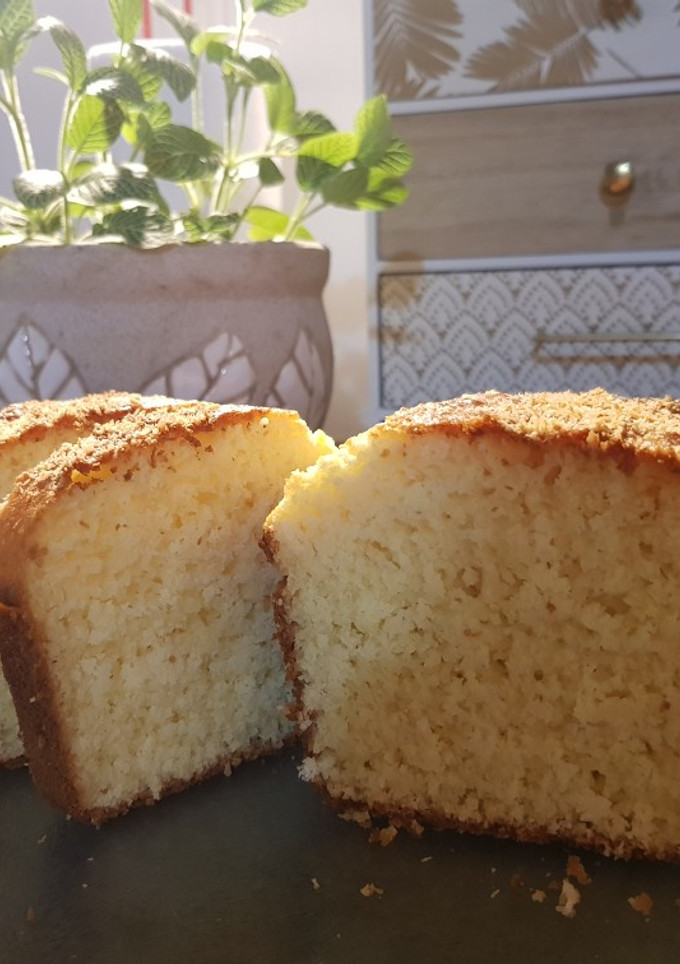 Una foto de Budín de coco y yogur sin harina de trigo