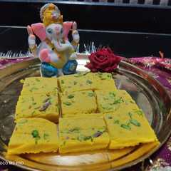 A picture of घी मैसूर पाक (ghee mysore pak recipe in Hindi).