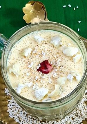 A picture of Yellow Amarnath Smoothie/Popped Ramdana Shake For Day 5th Of Navratri Festival🌸✨️.