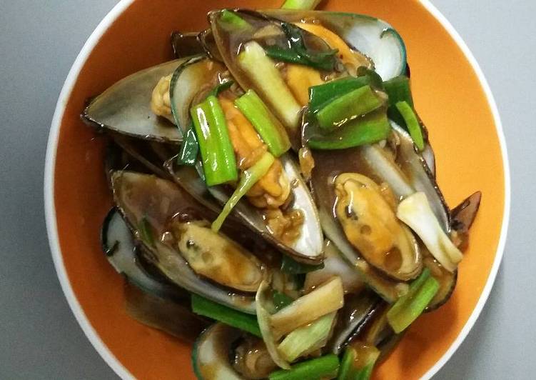 Kerang Ijo Saus Tiram