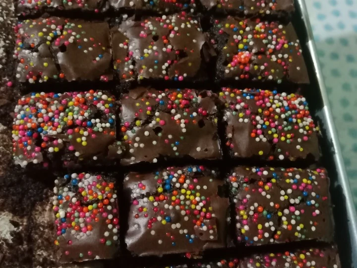 Cara Gampang Menyiapkan Resep Brownies panggang sekat yang Bikin Ngiler Anti Ribet, Mantap