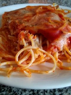 Una foto de Espaguetis al horno