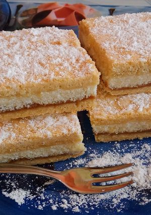Túrós linzerkocka 🥯 recept fotója