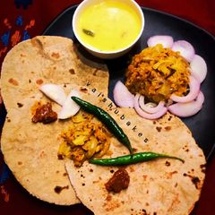 Zunka Bhakar (Maharashtrian meal) A picture of Zunka Bhakar (Maharashtrian meal).