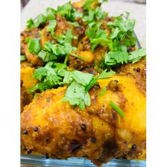 Khatty aloo ki chat A picture of Khatty aloo ki chat.