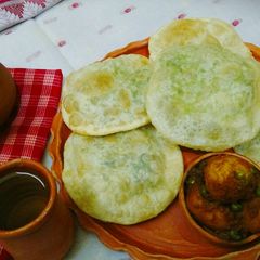 A picture of Karaisuti kachuri.